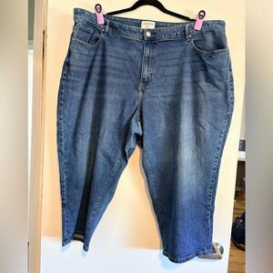 Lane Bryant Flex Magic Waistband Signature Fit  Mid-Rise BF Capri - size 28